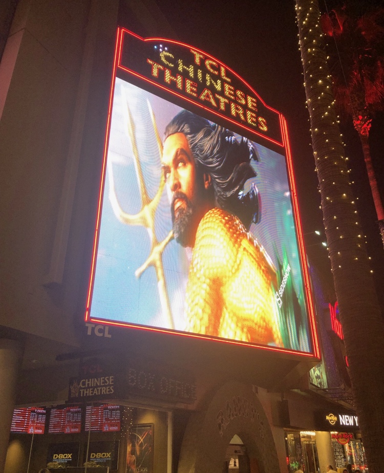 aquaman-premiere-sideshow-4 photo